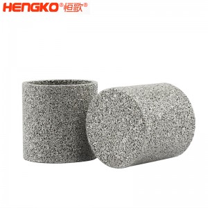 恒歌粉末燒結不銹鋼濾筒防塵透氣濾芯濾精準度準確耐腐蝕易清洗壽命長，應用于制藥行業