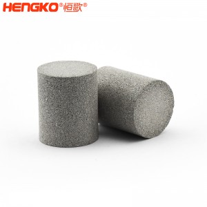 廠家生產(chǎn)多尺寸不銹鋼粉末燒結(jié)濾筒，堅固耐用壽命長用于流量控制和均布